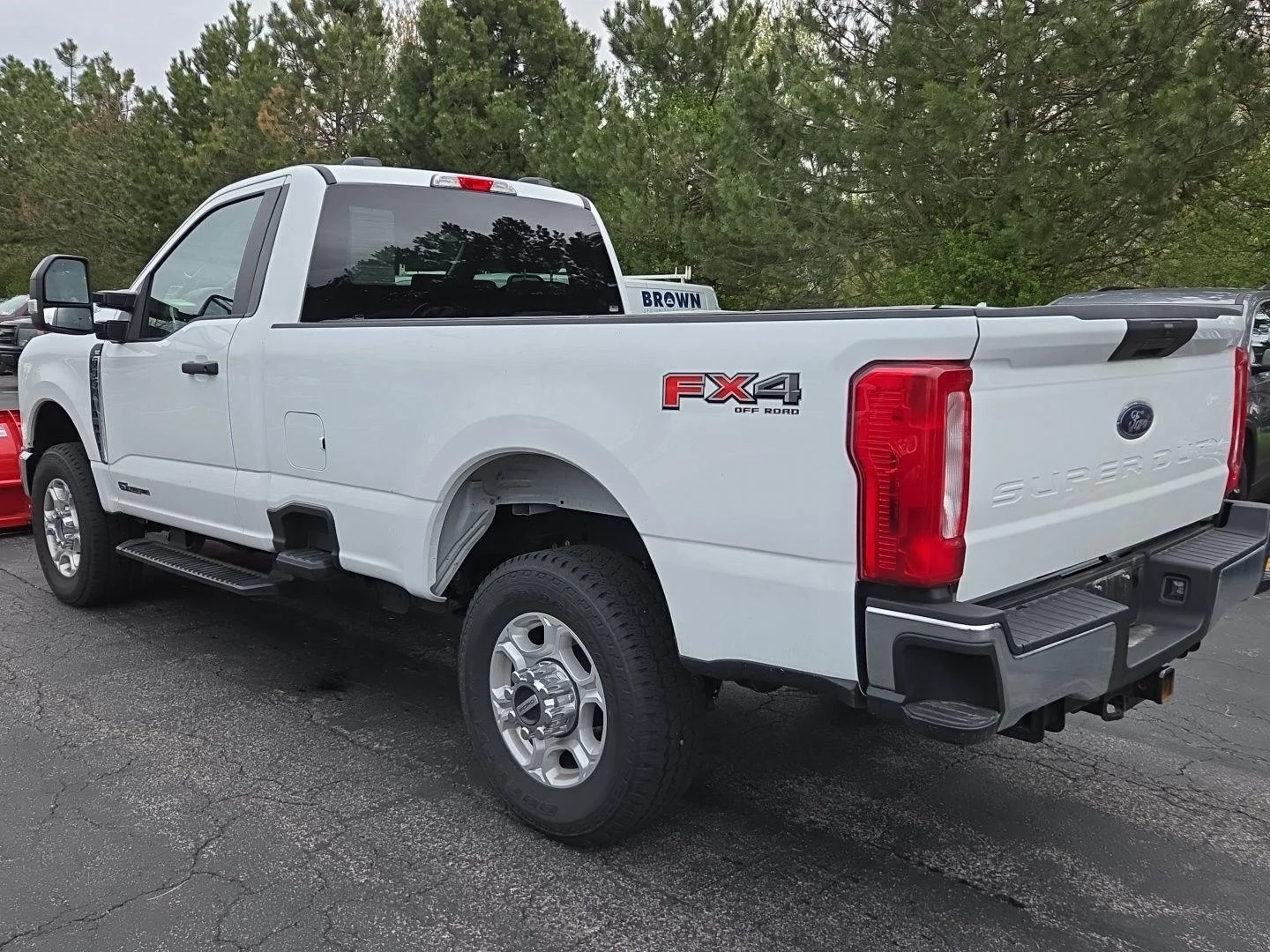 Used 2025 Oxford White Ford XLT image 5