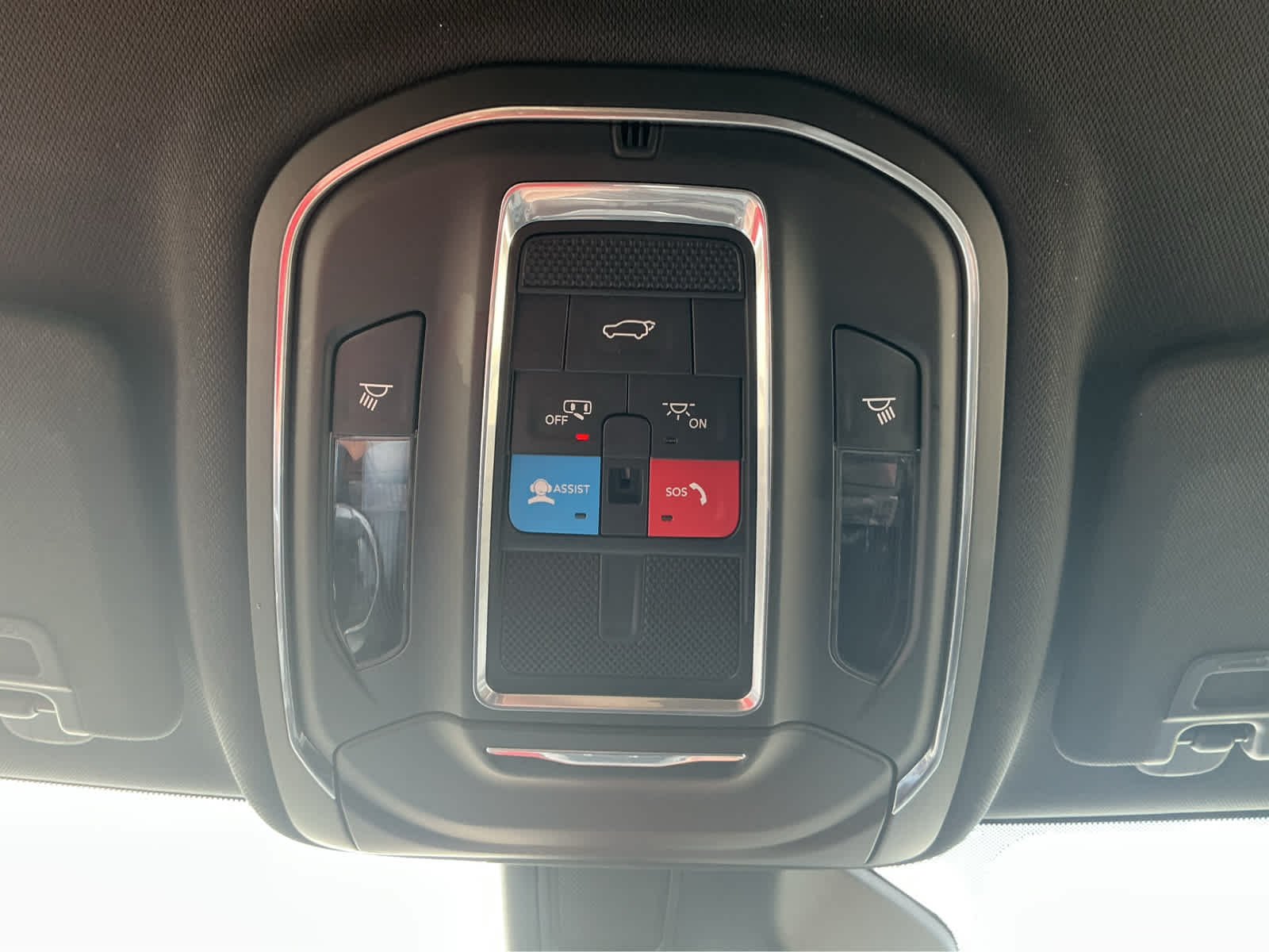 Used 2024 Velvet Red Pearlcoat Jeep Altitude image 26