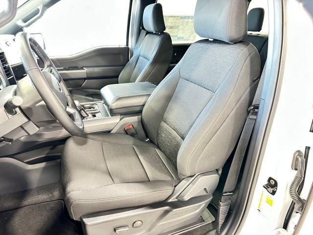 New 2026 Oxford White Ford XLT image 17