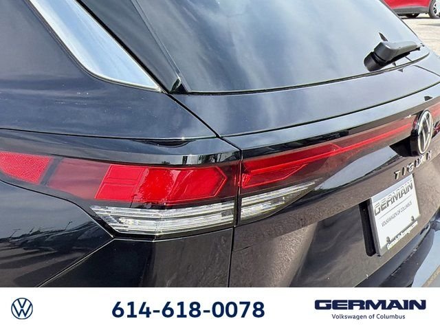 New 2026 Deep Black Pearl Volkswagen 2.0T SE image 13