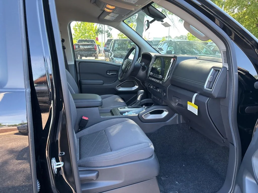 New 2026 Super Black Nissan Crew Cab SV image 18