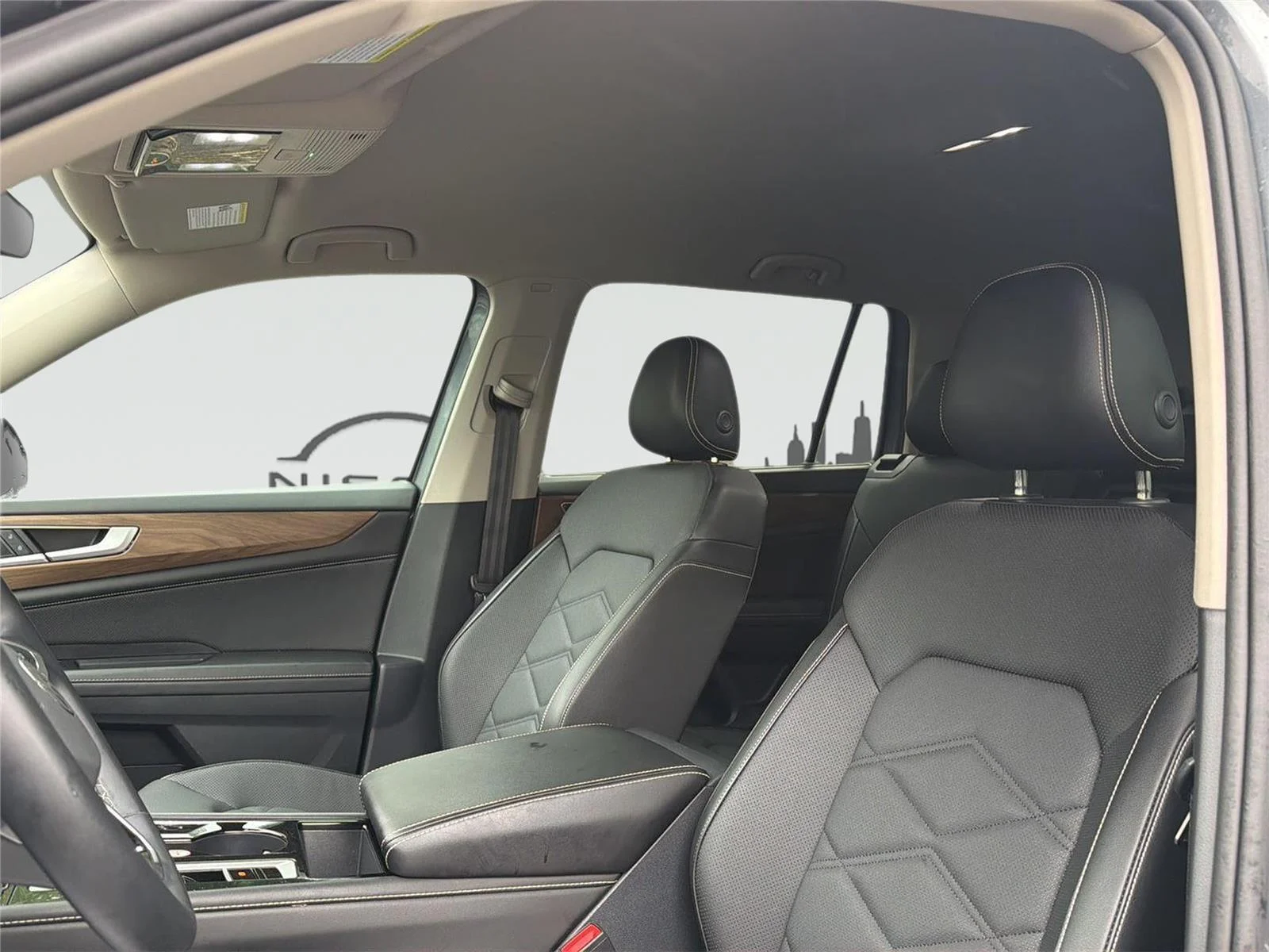2025 Volkswagen Atlas SE w/Tech - Photo 12