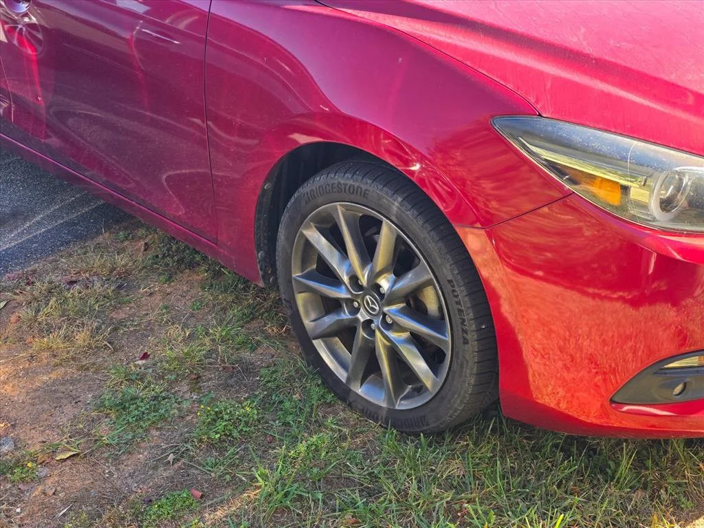 Used 2018 Red Mazda Grand Touring image 19