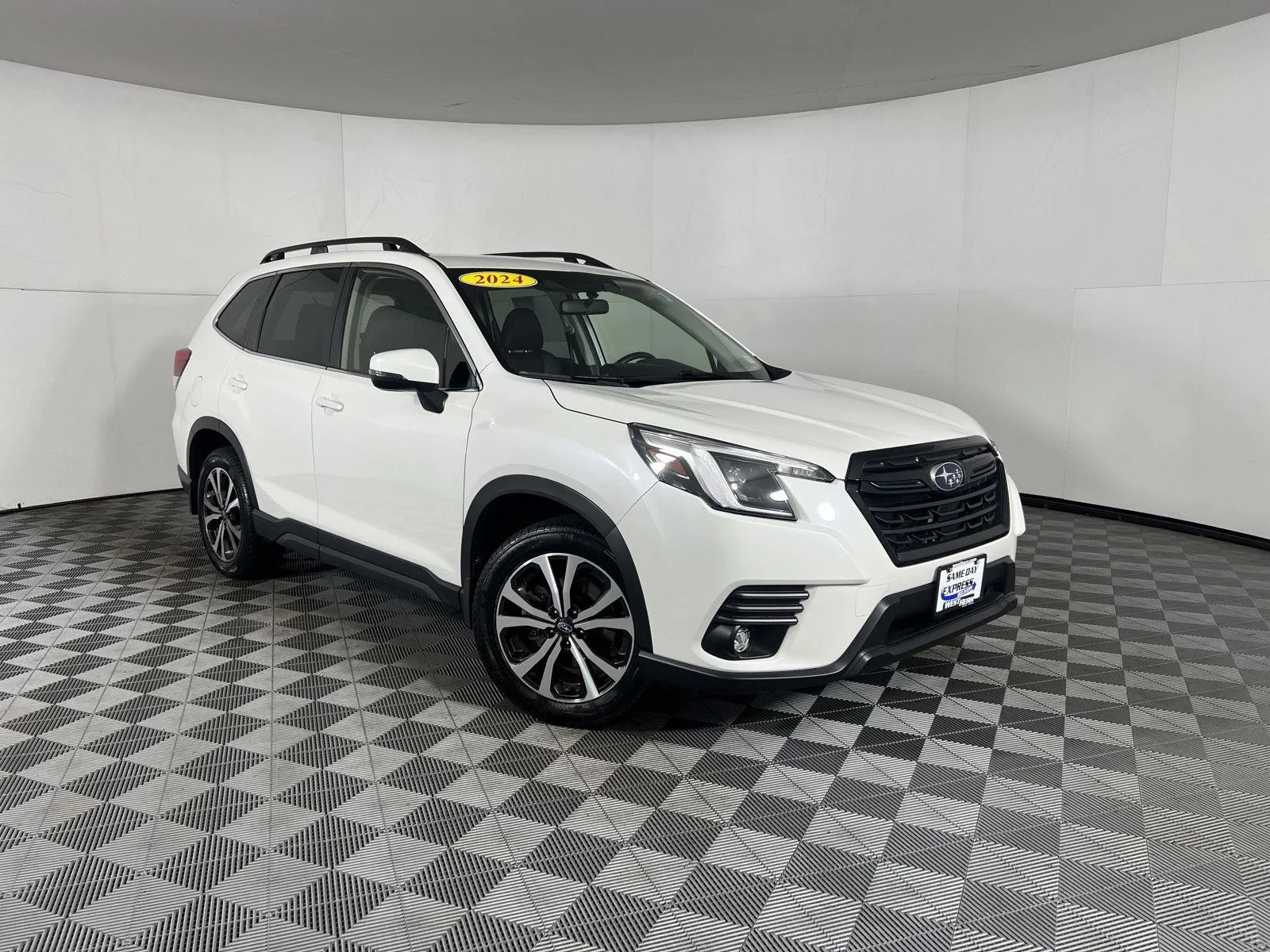 Used 2024 Crystal White Pearl Subaru Limited image 20