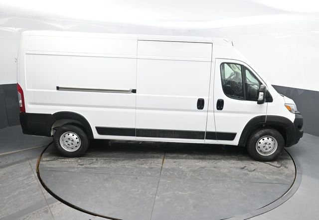 Used 2023 White Ram High Roof image 28