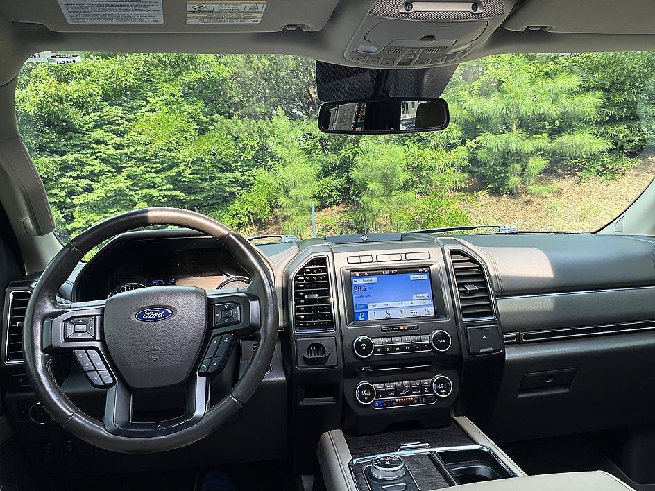 Used 2018 Shadow Black Ford Limited image 18