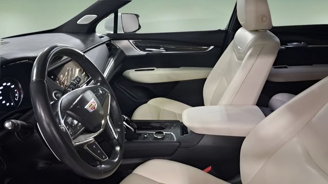 Used 2022 CRYSTAL WHITE TRICOAT Cadillac AWD Sport image 11