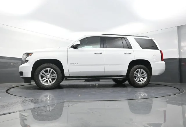 Used 2017 White Chevrolet LS image 23