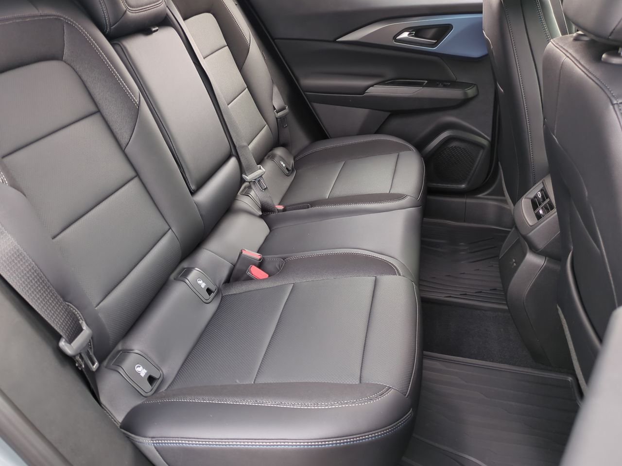 2026 Chevrolet Equinox EV 2LT - Photo 25