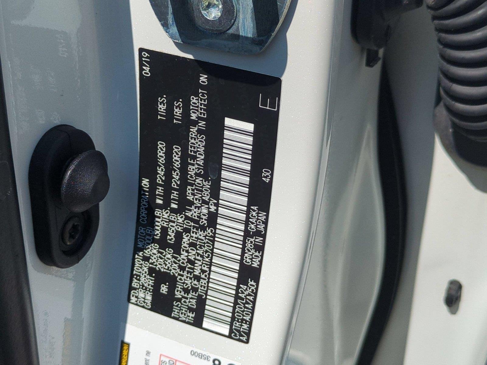 Used 2019 Blizzard Pearl Toyota Limited image 39