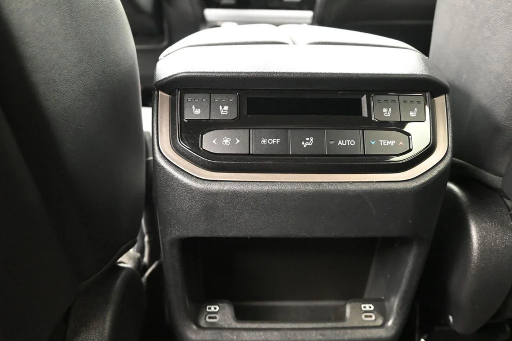 Used 2024 Silver Lexus 550h+ Luxury image 22