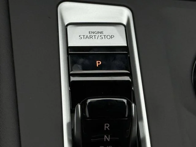 New 2026 White Volkswagen 2.0T SE image 18