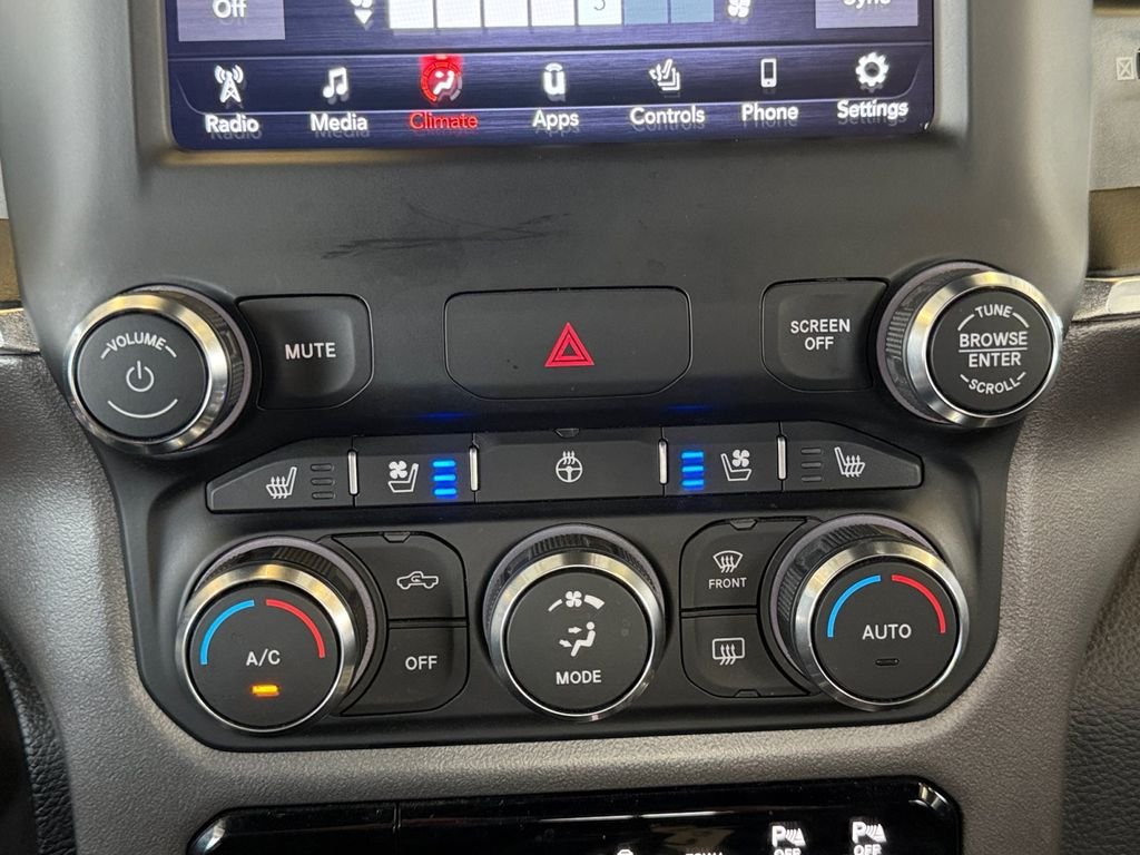 Used 2021 Black Ram Laramie image 22