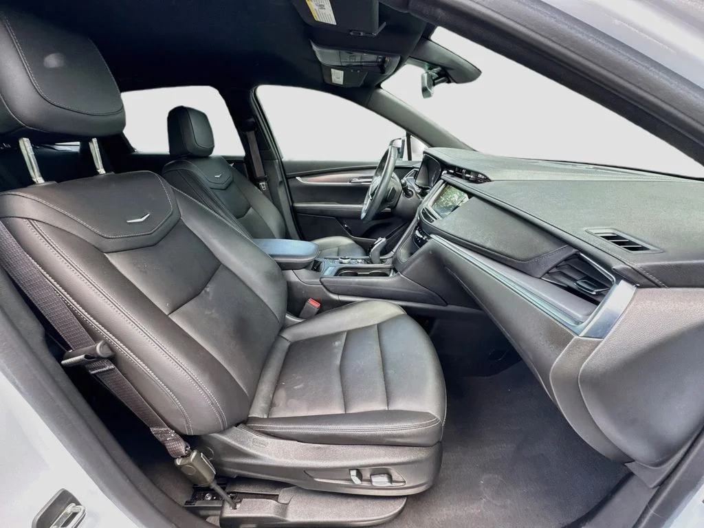 Used 2024 White Cadillac Luxury image 29