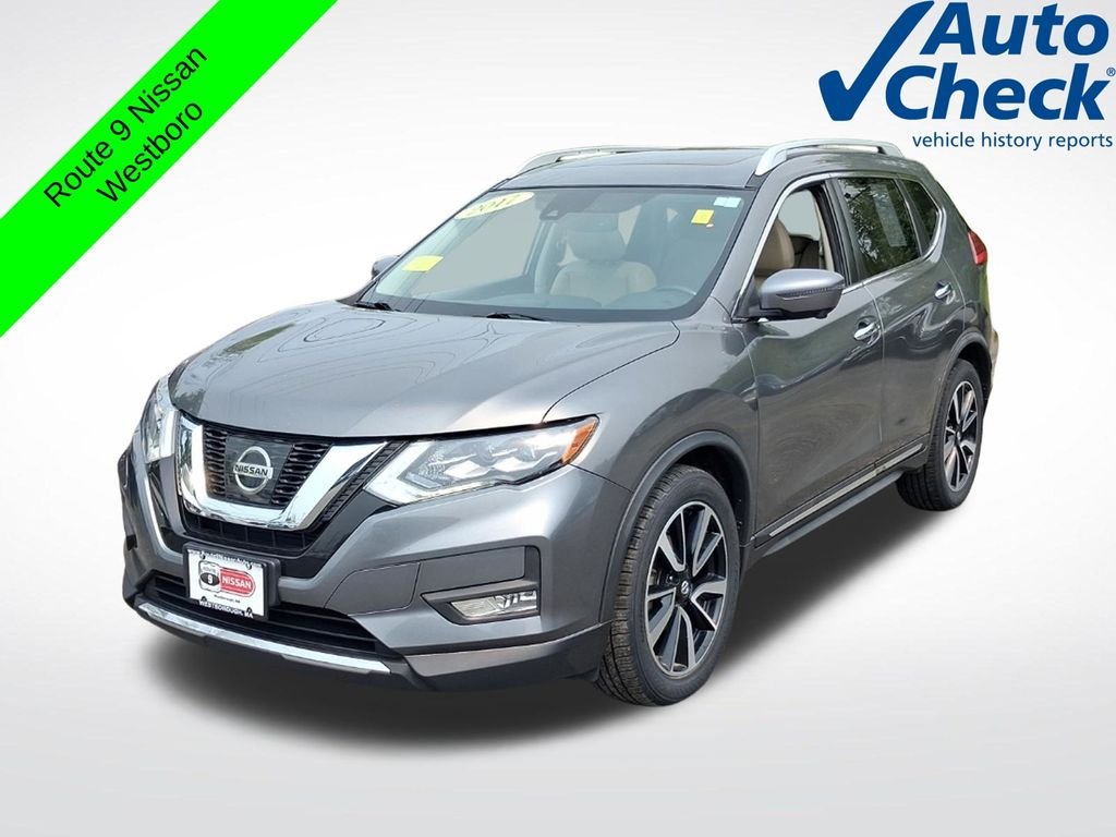 Used 2017 Gray Nissan SL image 3