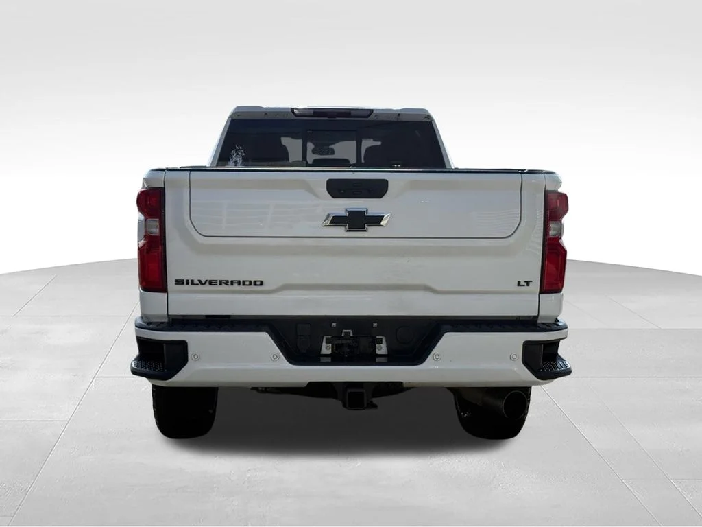 Used 2024 White Chevrolet LT image 24