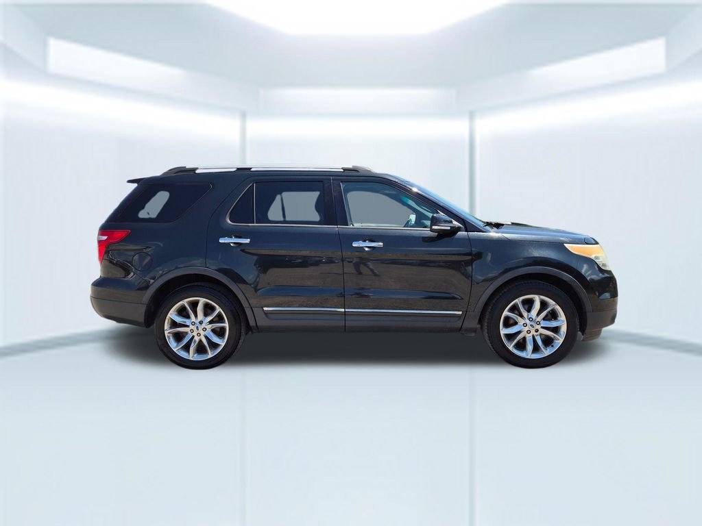 Used 2013 Black Ford XLT image 7