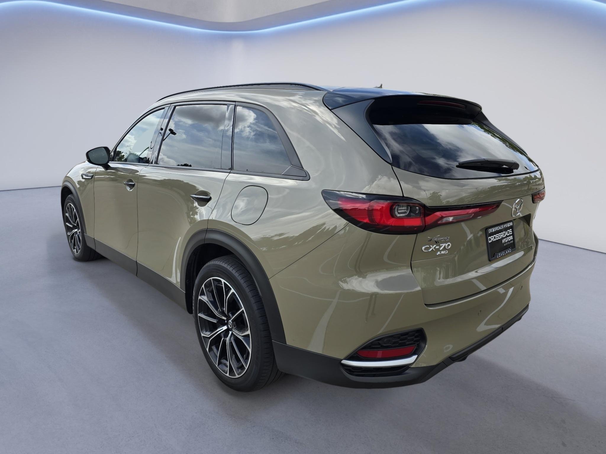 Used 2025 Zircon Sand Metallic Mazda Premium Package image 3