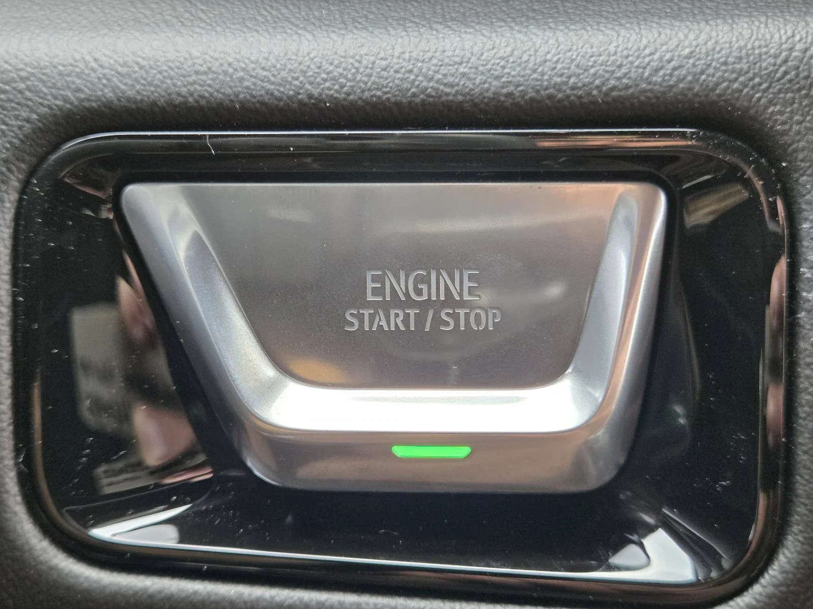 New 2026 Summit White GMC Elevation image 10