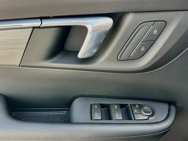 2026 Buick Enclave Preferred - Photo 13