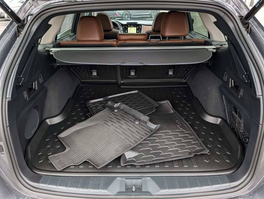 2025 Subaru Outback Touring - Photo 18