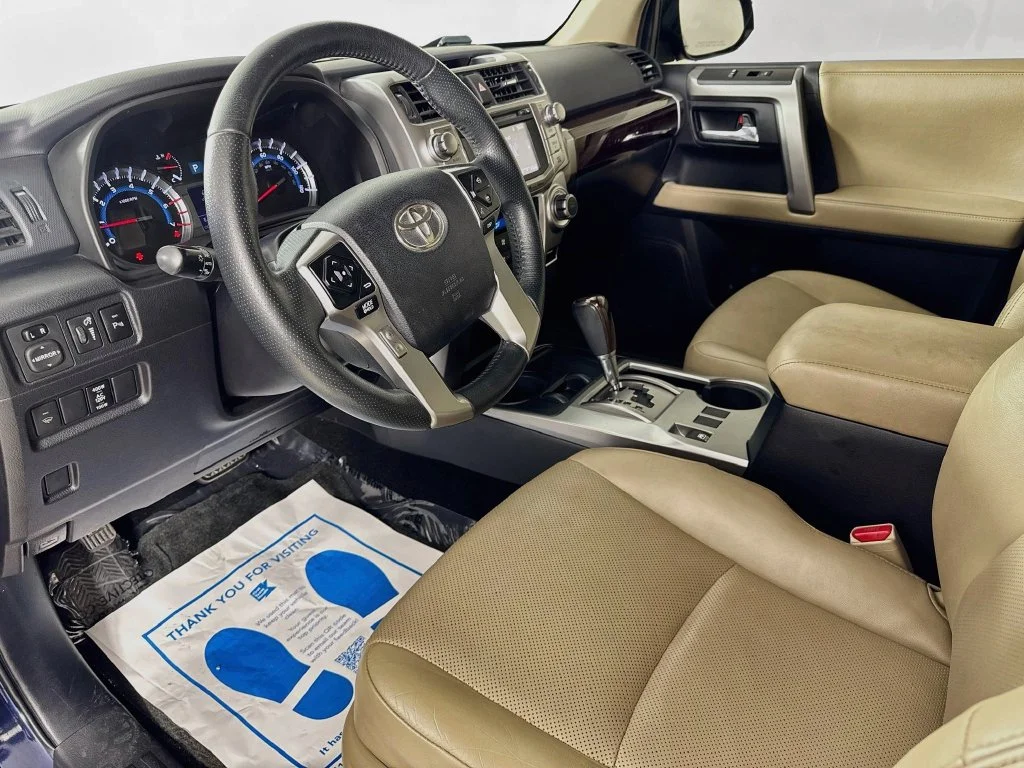 Used 2014 Nautical Blue Toyota Limited image 10