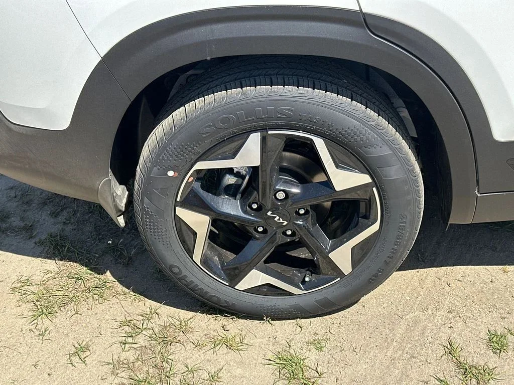 New 2026 White Kia LX image 17