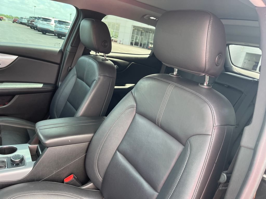 Used 2022 Black Chevrolet LT image 11