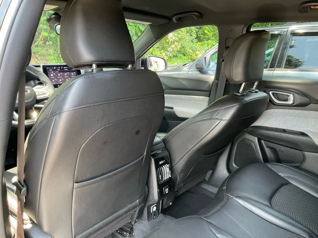 Used 2024 Black Jeep Latitude image 29