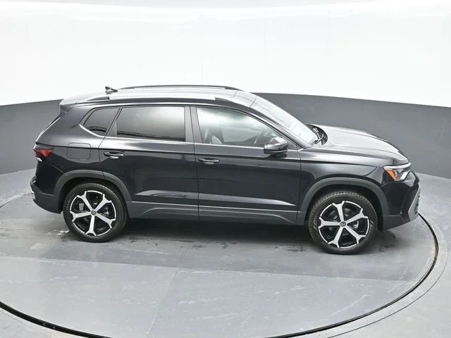2026 Volkswagen Taos SEL - Photo 16