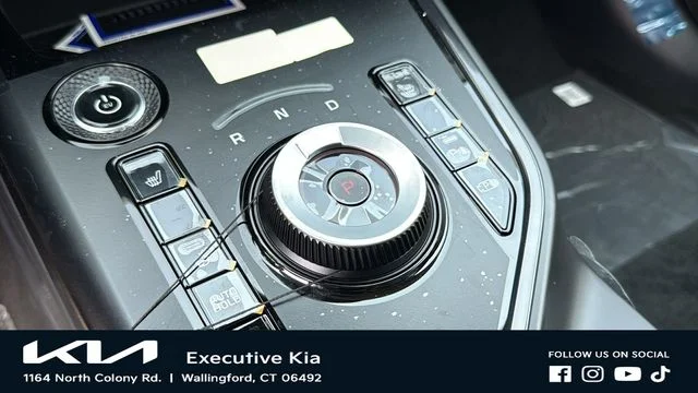 New 2026 White Kia Wind image 18