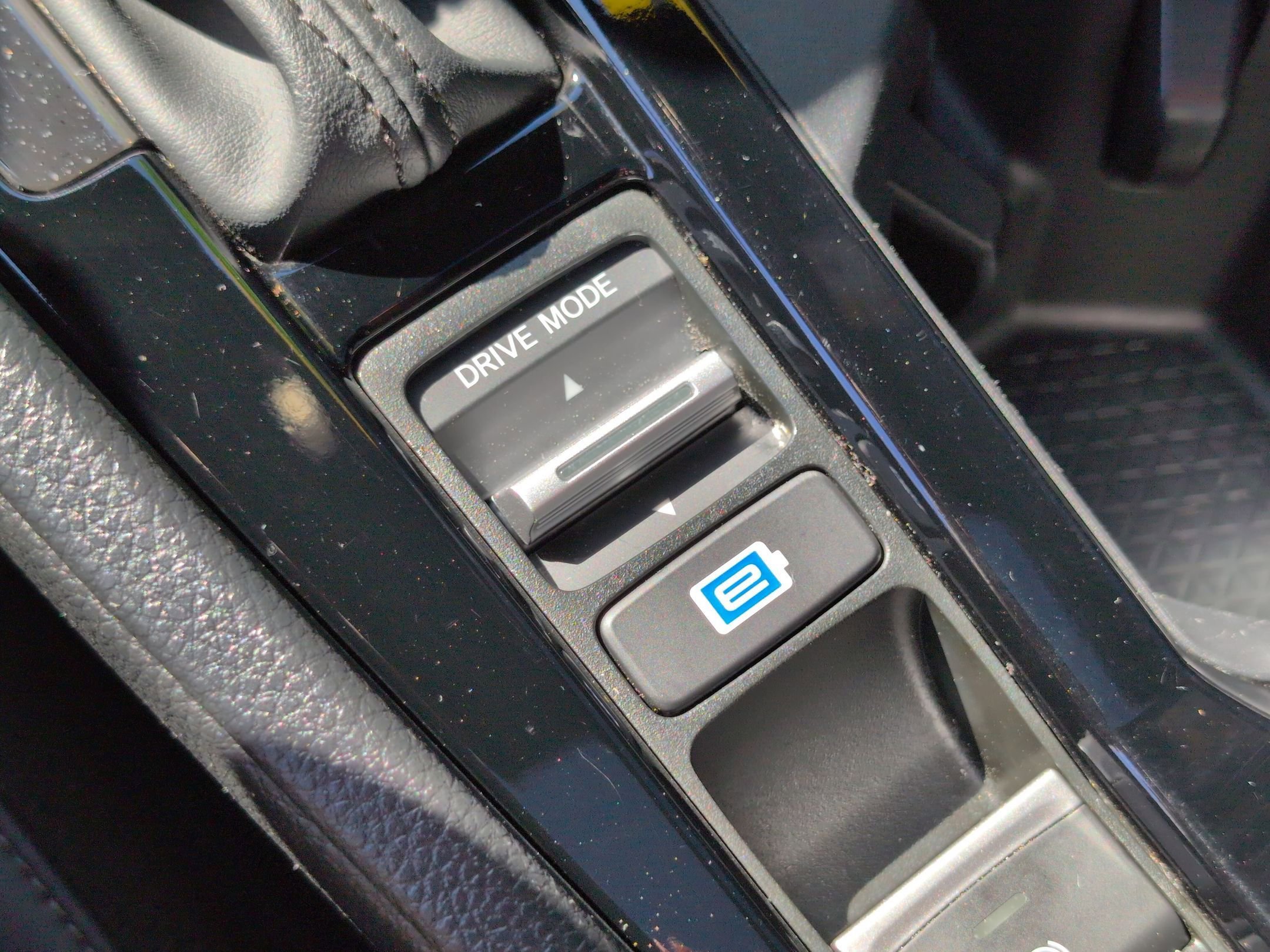 Used 2024 White Honda Sport-L image 23