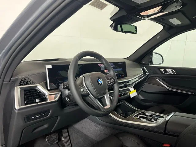 New 2026 Skyscraper Grey Metallic BMW xDrive40i image 8