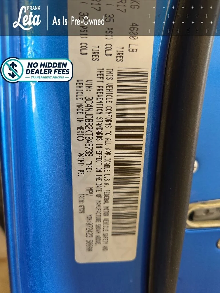 Used 2019 Blue Jeep Latitude image 27