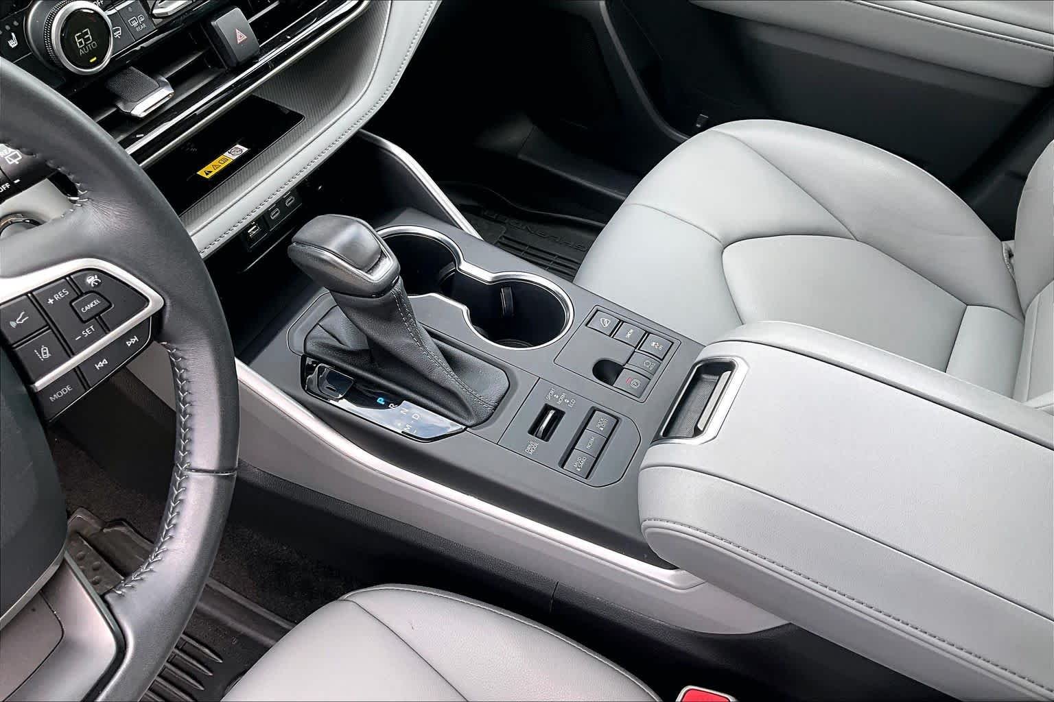 2023 Toyota Highlander XLE - Photo 17