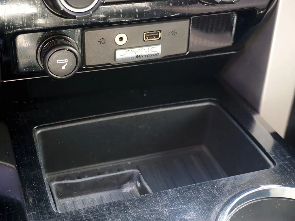 2010 Ford F-150 Platinum - Photo 28