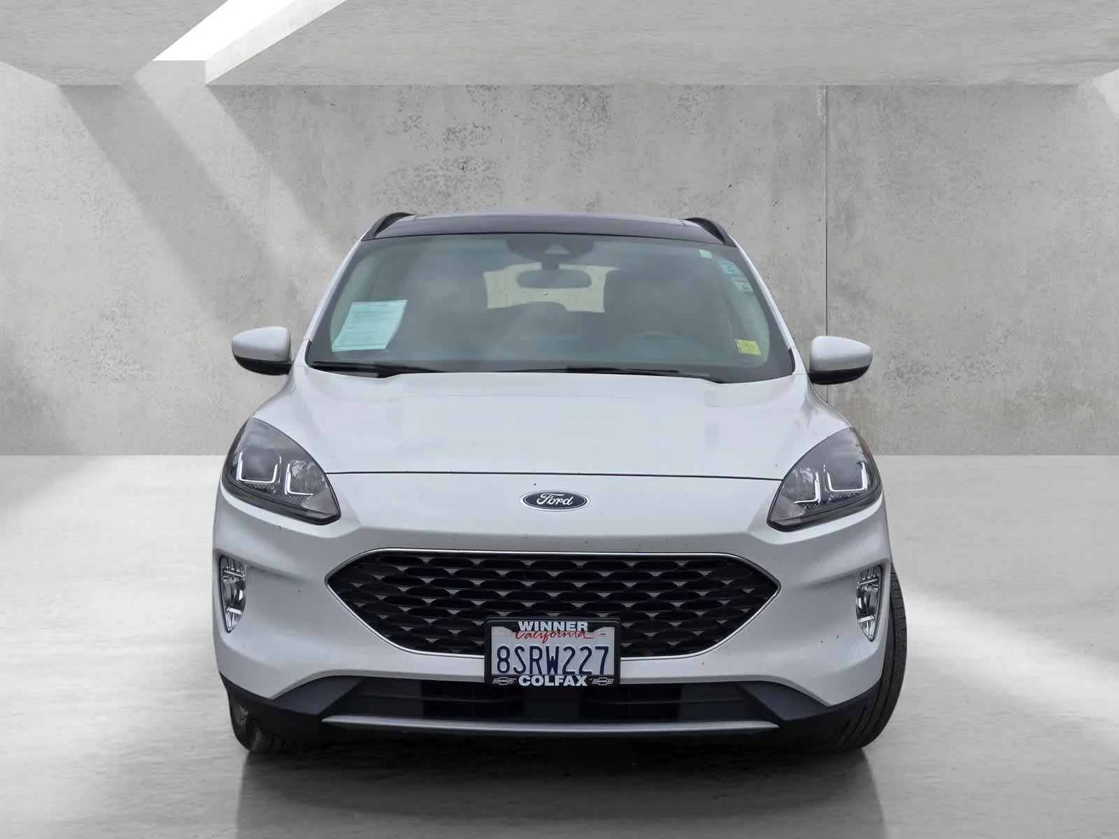 Used 2020  Ford SEL image 2