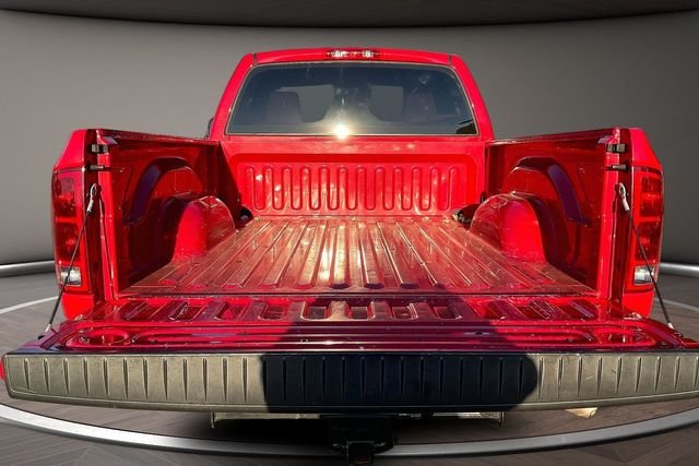 Used 2006 Red Dodge SLT image 15