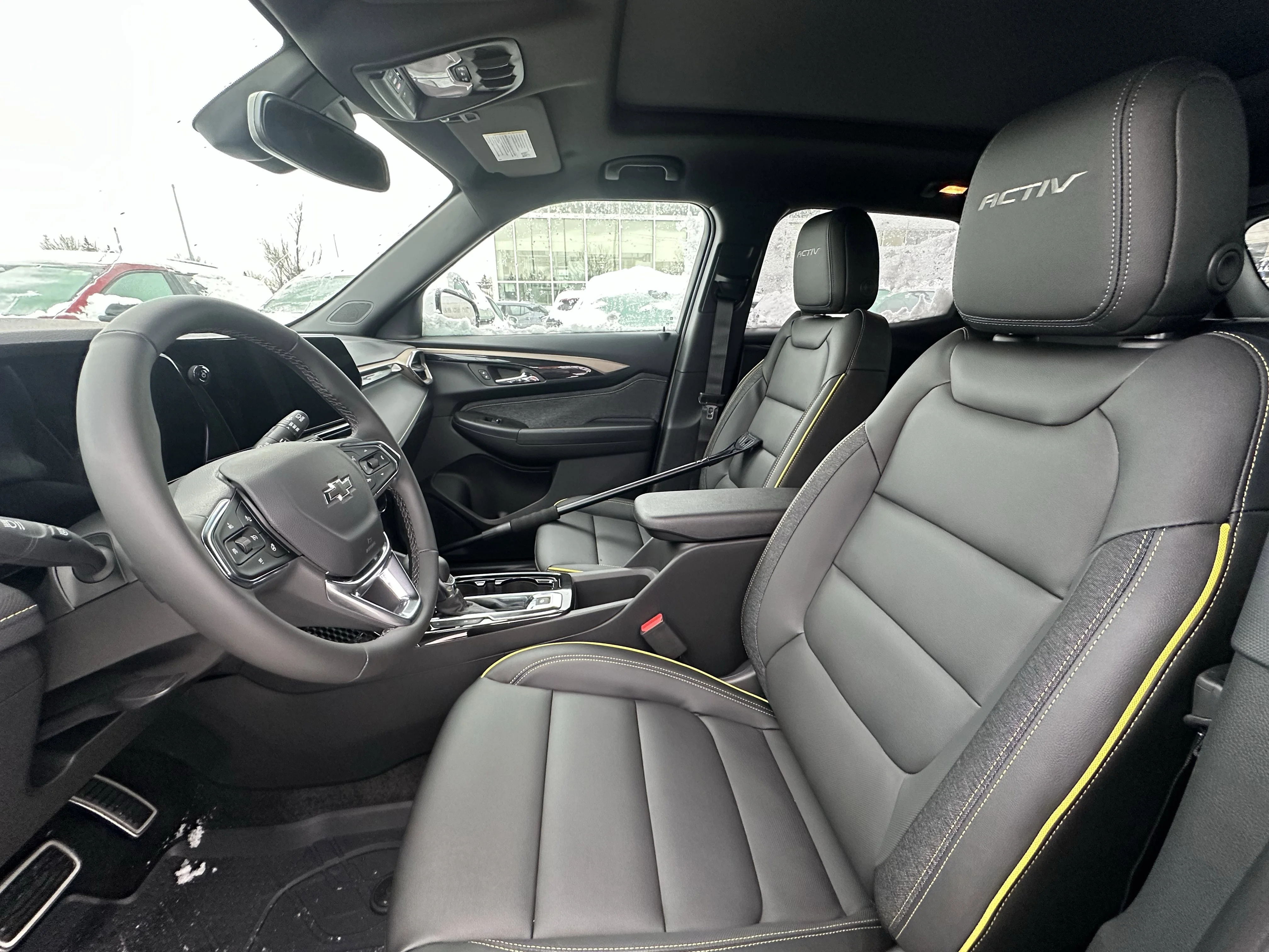 New 2026 Mosaic Black Metallic Chevrolet ACTIV image 10