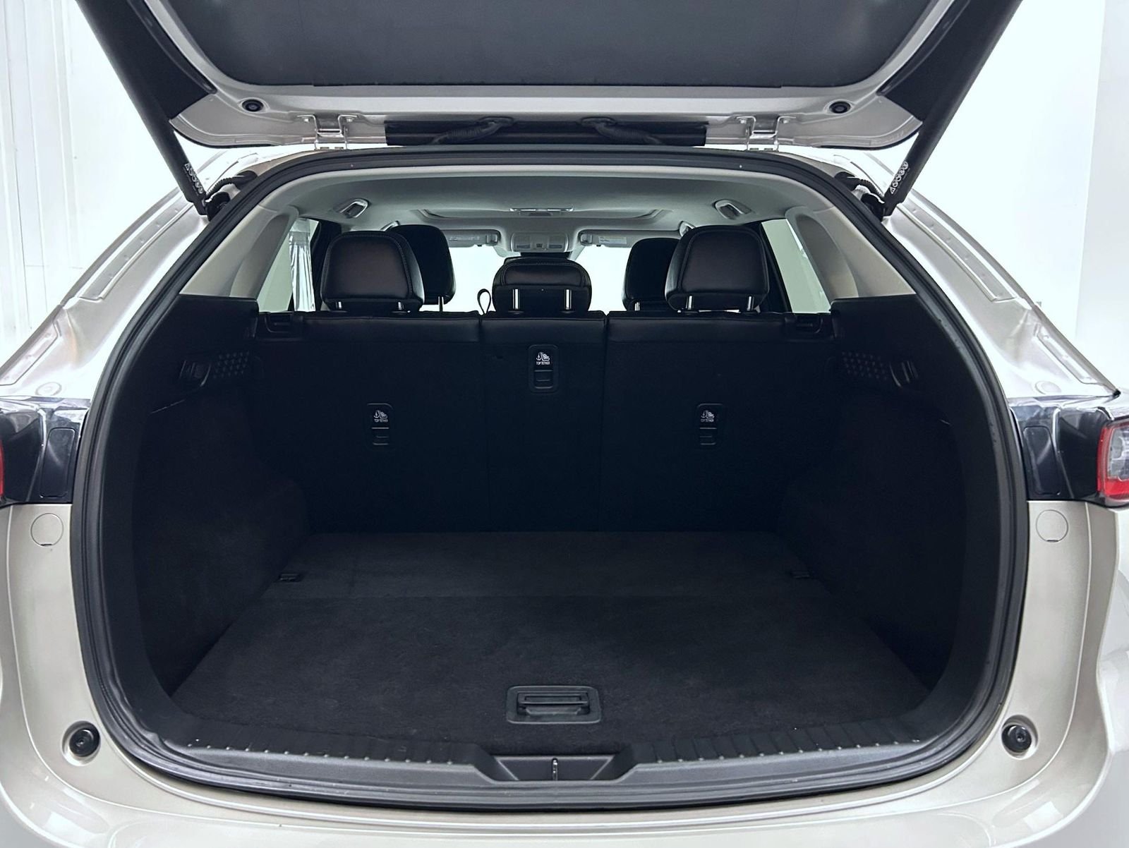 Used 2025 Silver Mazda 2.5 S Preferred Package image 21