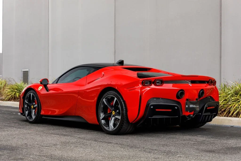 Used 2021 Rosso Corsa Ferrari  image 15