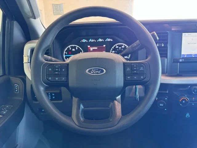 2025 Ford F-350 Super Duty XL - Photo 14