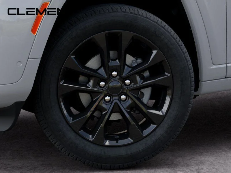 New 2026 Bright White Clear-Coat Exterior Paint Jeep Limited Reserve image 9