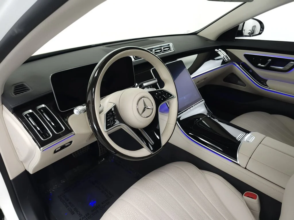 Used 2023 MANUFAKTUR Diamond White Mercedes-Benz S 500 image 9