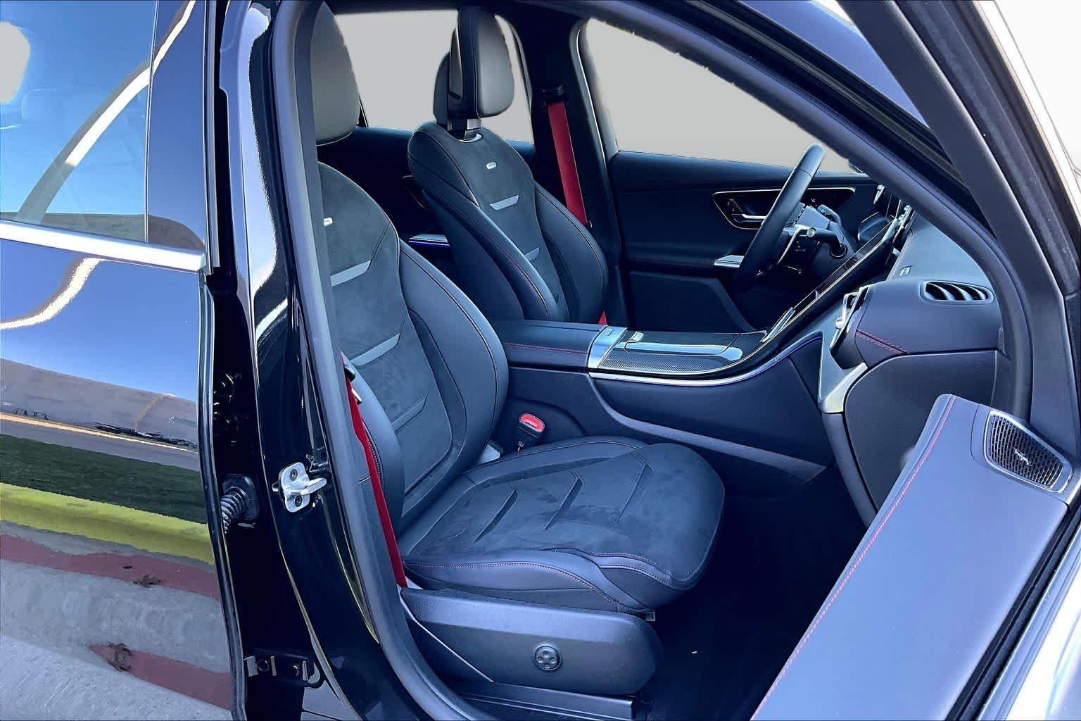 Used 2024 Obsidian Black Metallic Mercedes-Benz AMG® GLC 43 image 9
