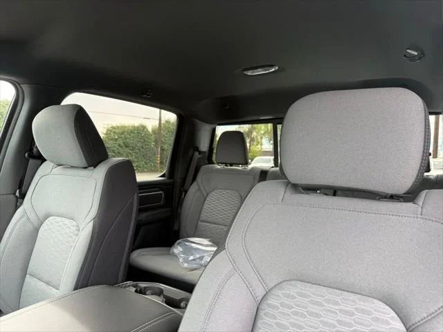 New 2026 Bright White Clear-Coat Exterior Paint RAM Big Horn/Lone Star image 18