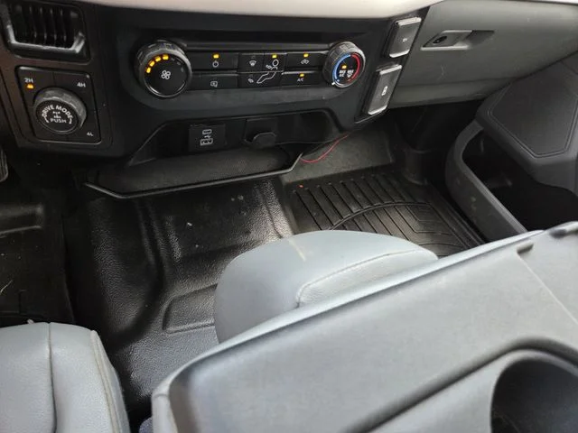 Used 2023 Oxford White Ford XL image 12