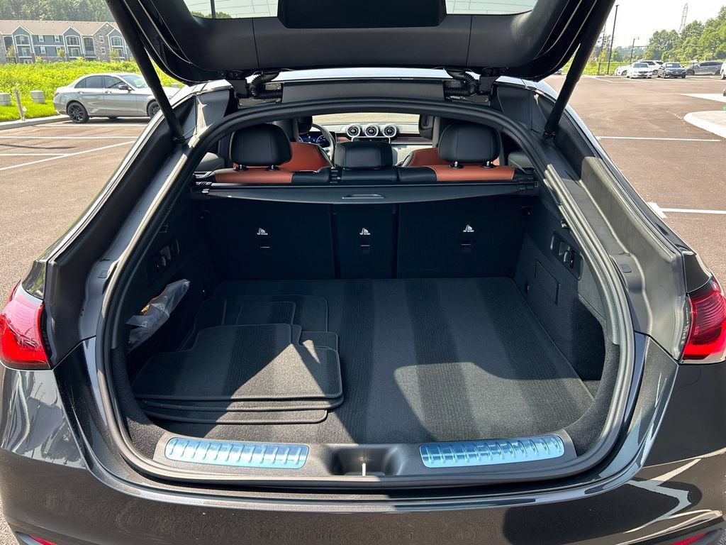 New 2026 Graphite Grey Metallic Mercedes-Benz GLC 300 image 41