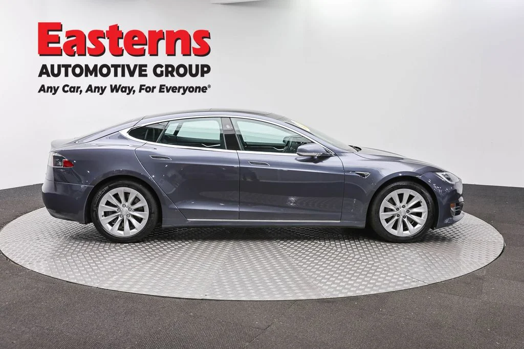 Used 2017 Gray Tesla 90D image 4