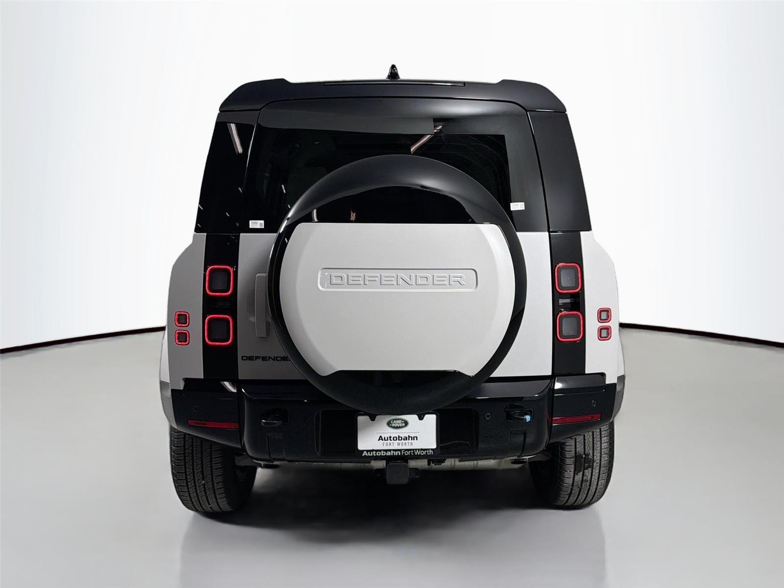 New 2026 Borasco Grey LAND ROVER X-Dynamic SE image 6